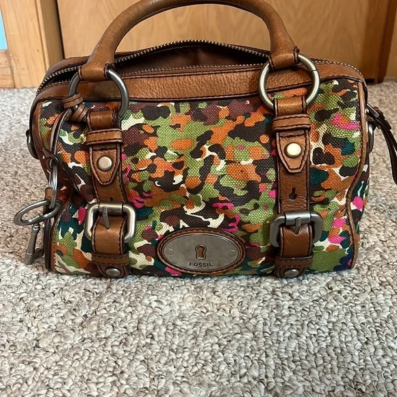 Fossil multicolor purse and matching wallet - Picture 2 of 8